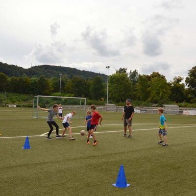 Bild vergr&ouml;&szlig;ern: Fussball