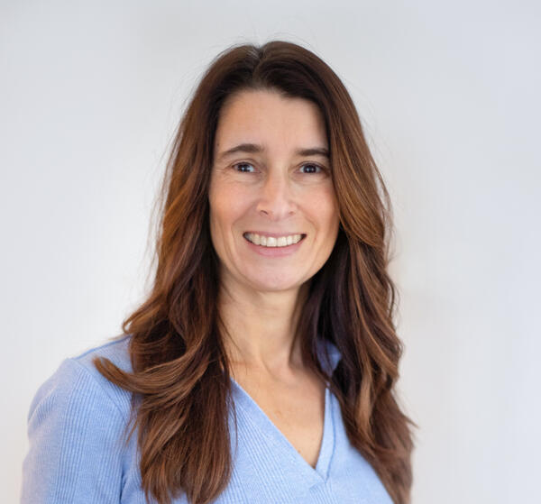 Porträtfoto einer städtischen Mitarbeiterin bzw. eines städtischen Mitarbeiters