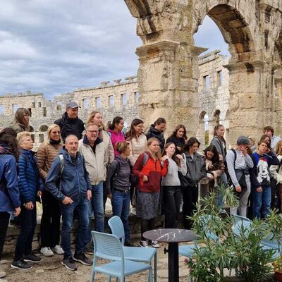 Bild vergr&ouml;&szlig;ern: Gruppe in Rovinj