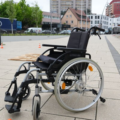 Bild vergr&ouml;&szlig;ern: Symbolbild Rollstuhl