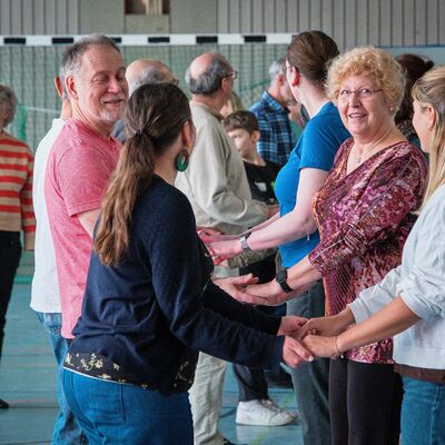 Bild vergr&ouml;&szlig;ern: Pferdemarkt 2026: Swing die Hufe und Modelleisenbahnausstellung