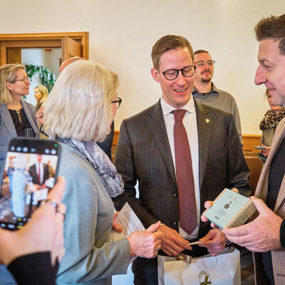 Bild vergr&ouml;&szlig;ern: Pferdemarkt 2026: Haupttag