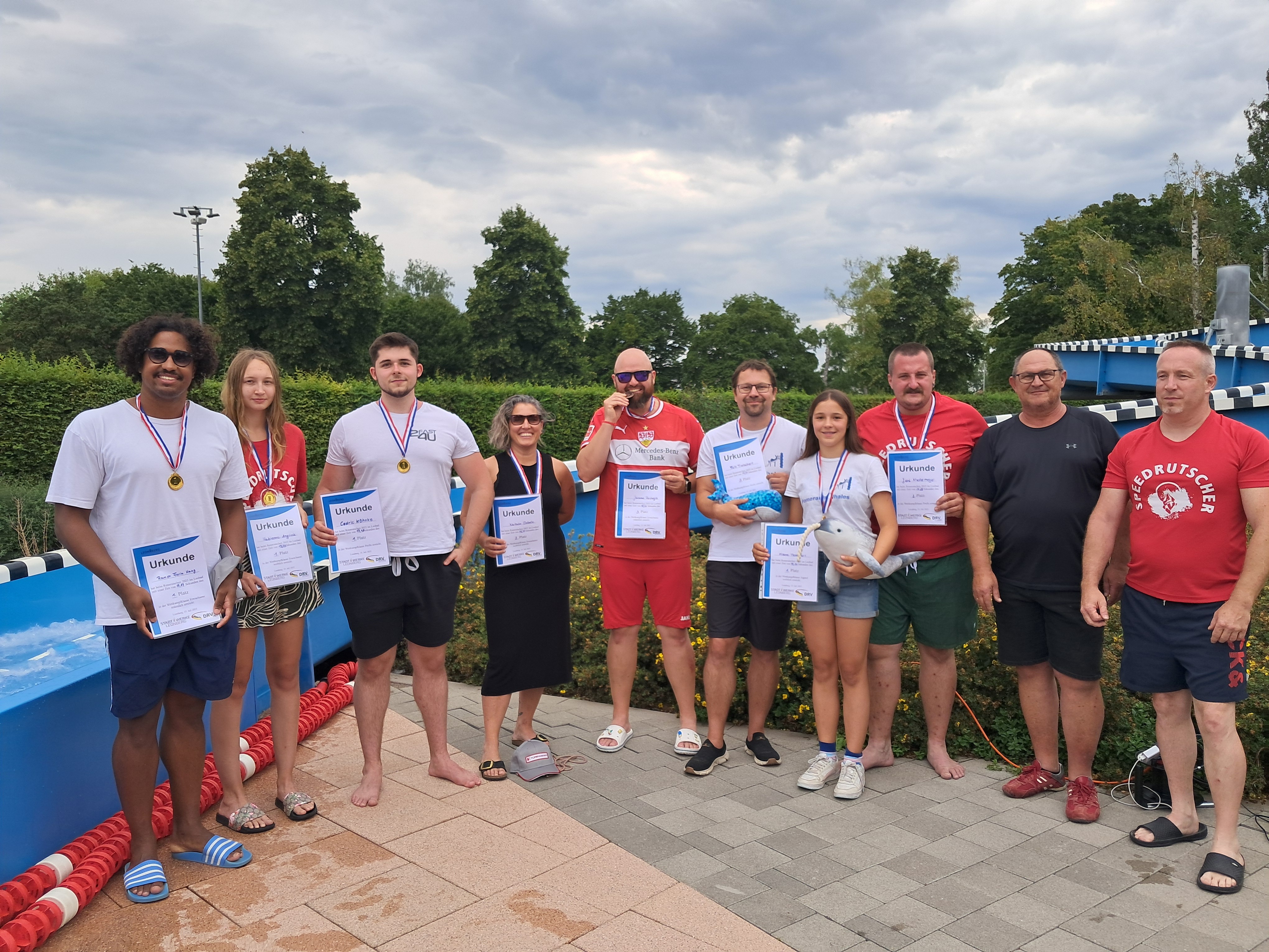 Bild vergr&ouml;&szlig;ern: Teilnehmer am Rutschevent im Leobad