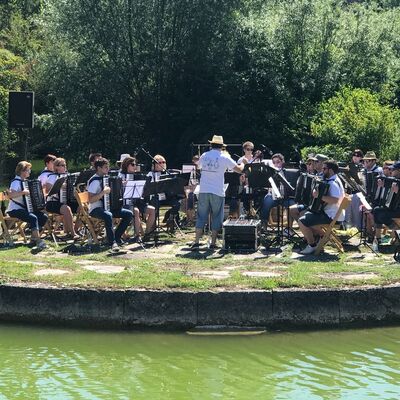 Bild vergr&ouml;&szlig;ern: Seebühne Leonberg