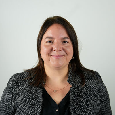 Porträtfoto einer städtischen Mitarbeiterin bzw. eines städtischen Mitarbeiters