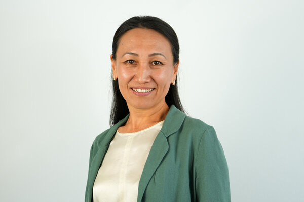 Porträtfoto einer städtischen Mitarbeiterin bzw. eines städtischen Mitarbeiters