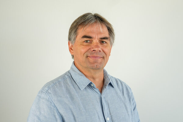 Porträtfoto einer städtischen Mitarbeiterin bzw. eines städtischen Mitarbeiters